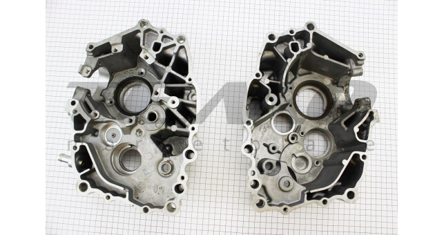 УЦЕНКА ZS250-4B/Honda - CBT250 Картер двигателя левый + правый к-кт (небольшой налет) - фото 2