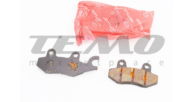 Гальмівні колодки (дискові) праве вухо, Viper - RACE/STORM/CG/СВ/HONDA-LS125;NSR 50;MBX 50/LIFAN/KYMCO-Pulsar/LONCIN, к-кт 2шт - фото 1