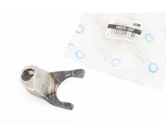 Вилка перемикання передач