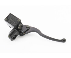 Главный тормозной цилиндр правый на руле