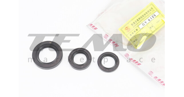 Сальники к-кт 3шт (19,8x30x5; 20x32x7; 27x42x7) двигателя - фото 1