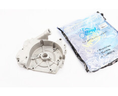 Кришка двигуна права (під щуп) тип 1