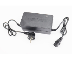 Зарядний пристрій 60V 32Ah (4.0A) Cargo 12